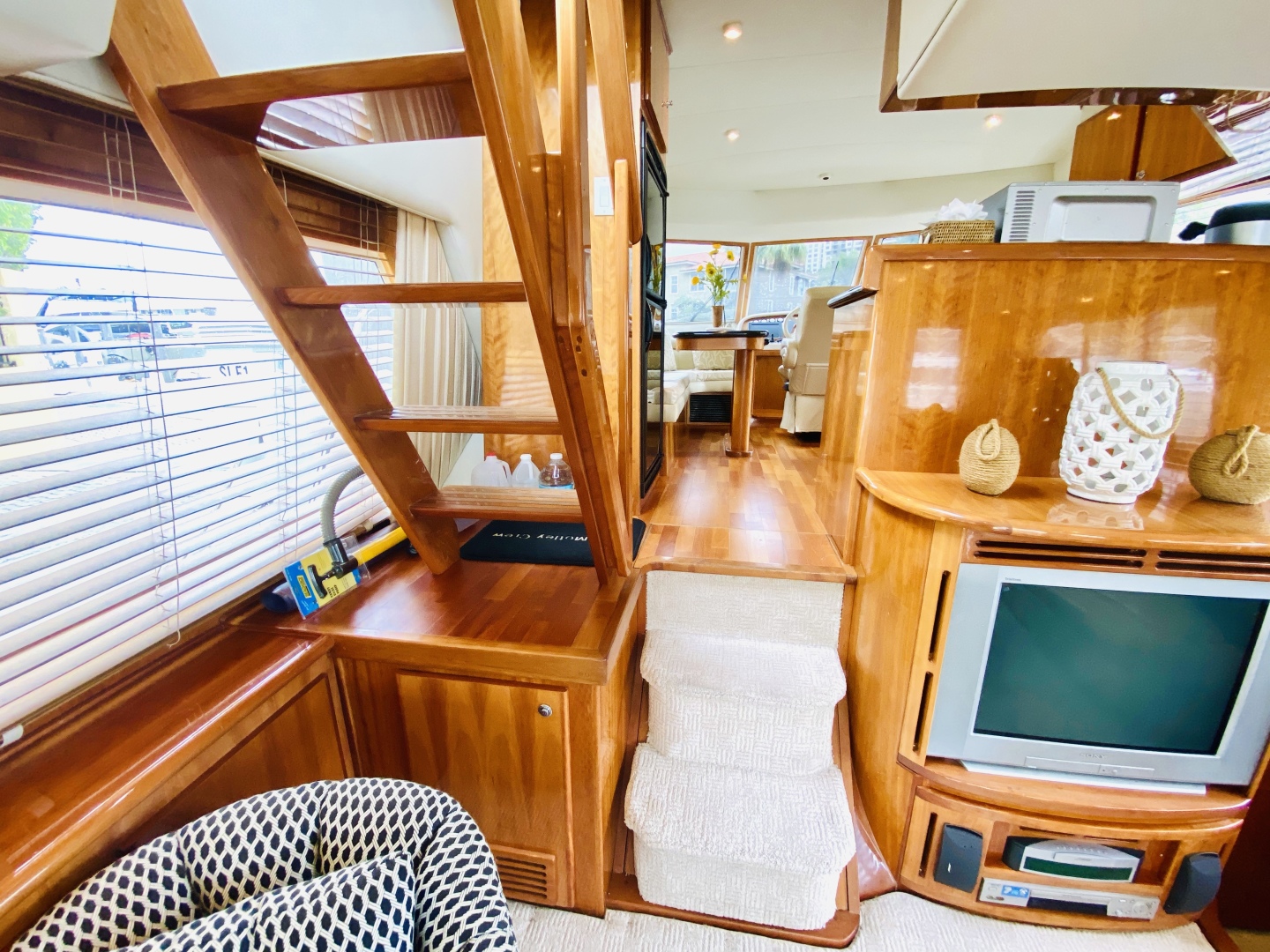 2003 Navigator 5700 Rival - Image 39