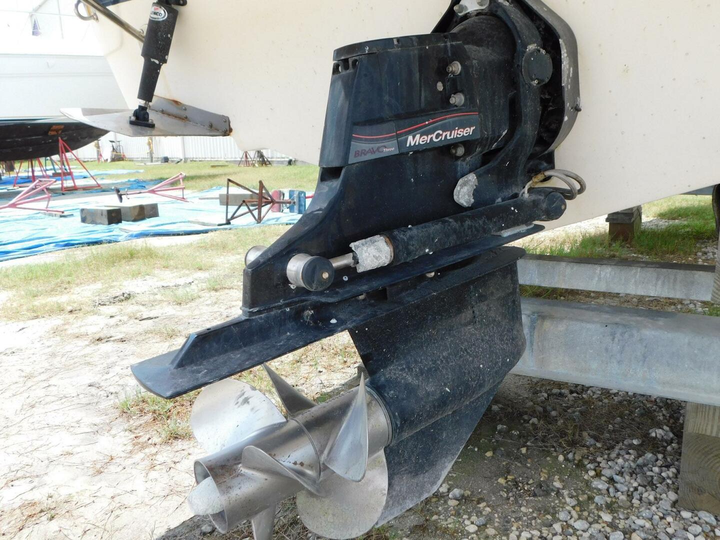 2004 Rinker Fiesta Vee 270 - Image 21