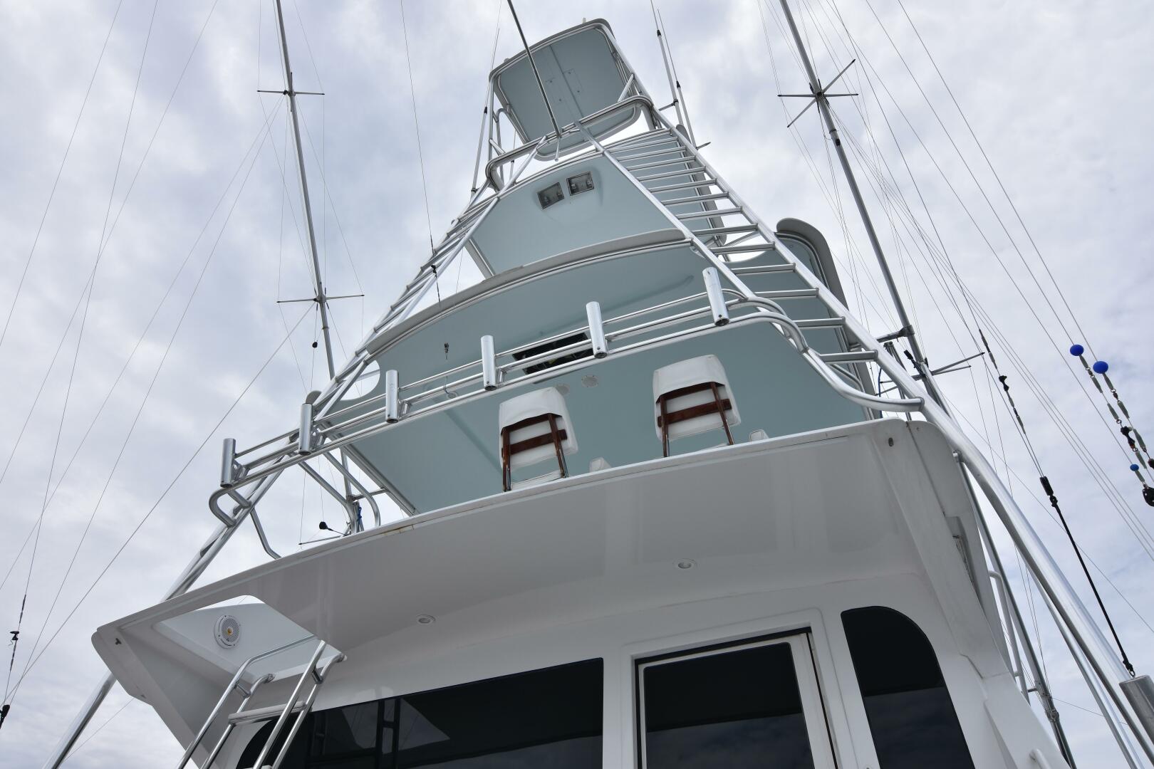 1999 Viking 58 Convertible - Image 8