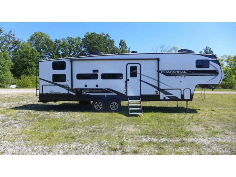 2022 Coachmen Chaparral Lite 274BH - Image 3