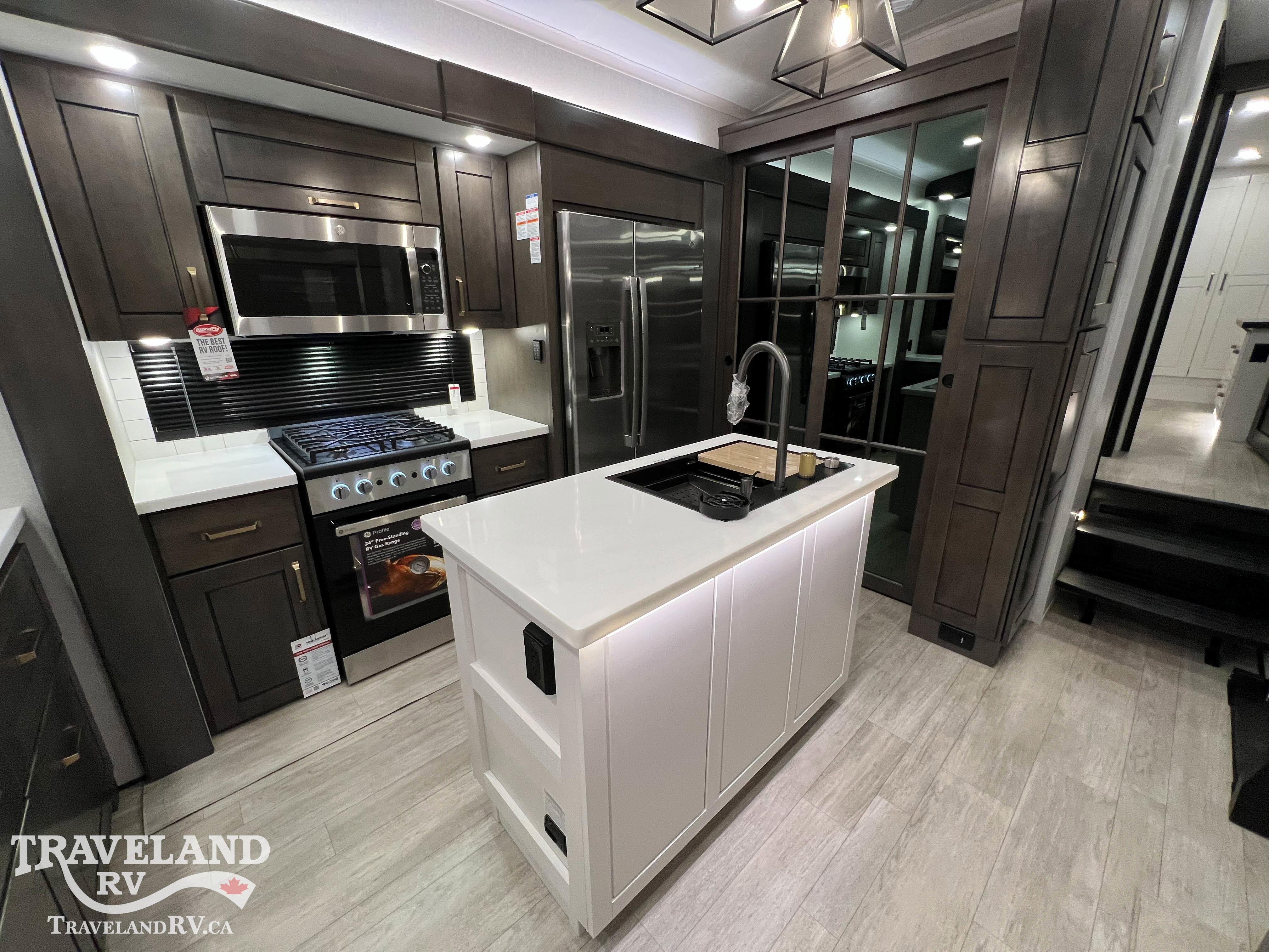 2026 Heartland Bighorn Fifth Wheel 38RE - Image 12