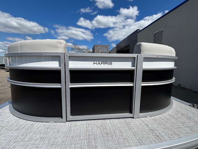 2025 HARRIS CRUISER 230 CWDH - Image 3