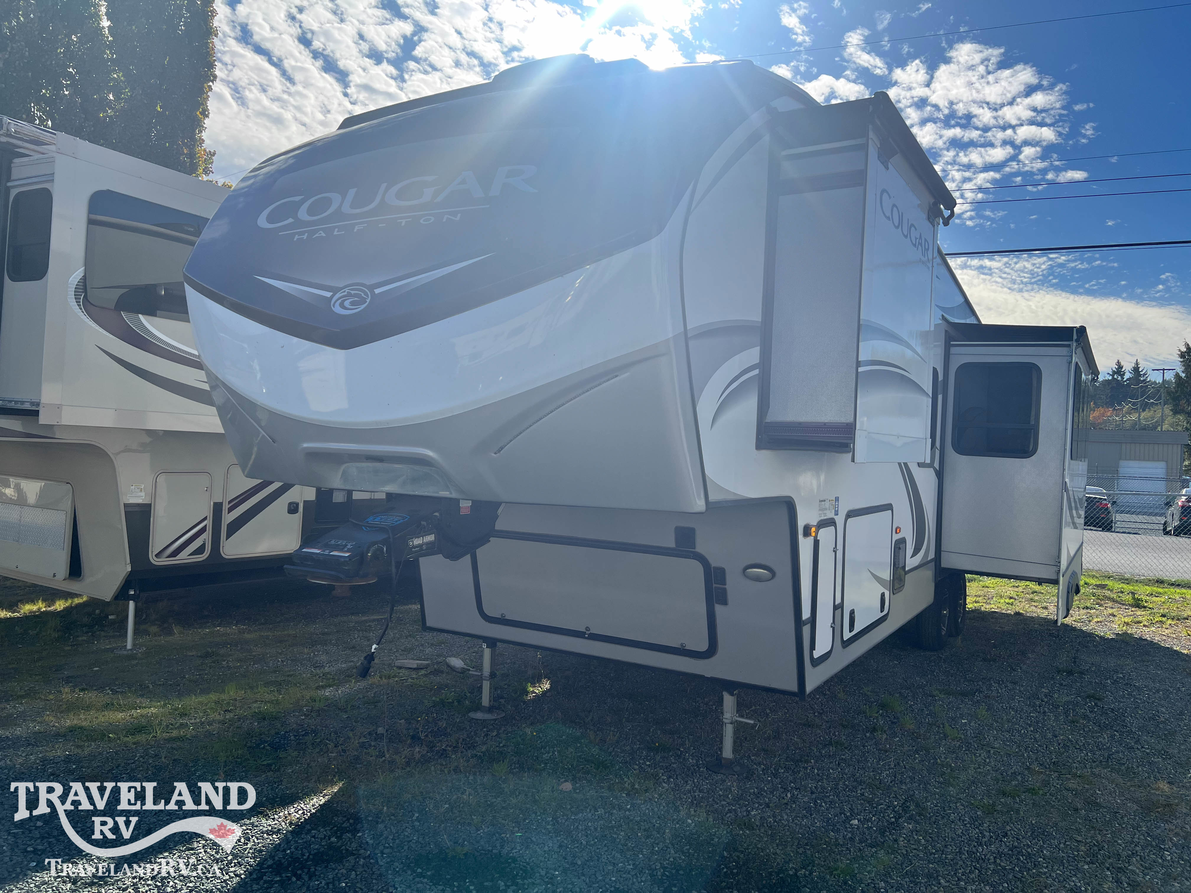 2021 Keystone Cougar Half-Ton 29RKS - Image 2