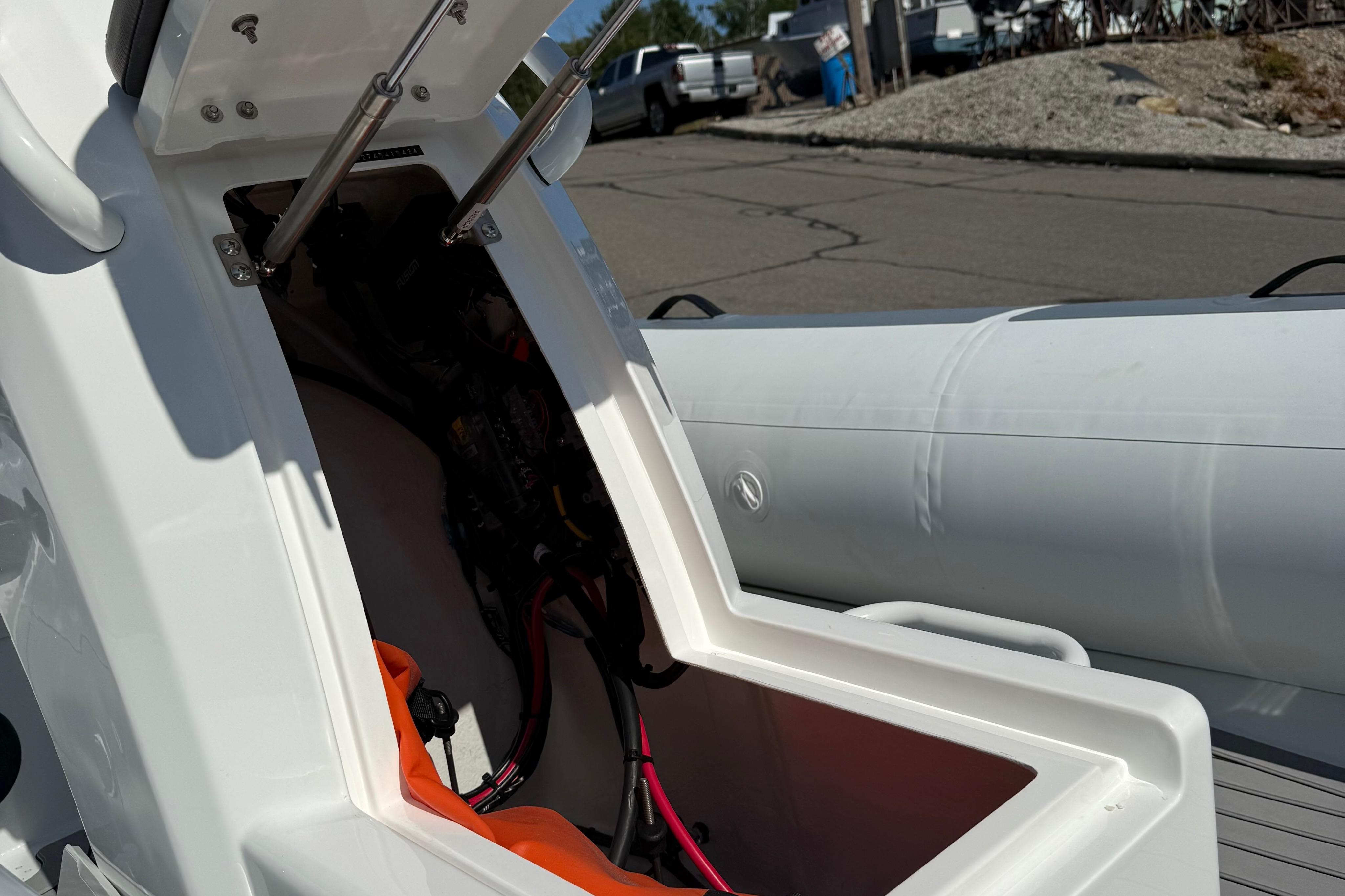 2025 Highfield Sport 420 Standard - Image 15