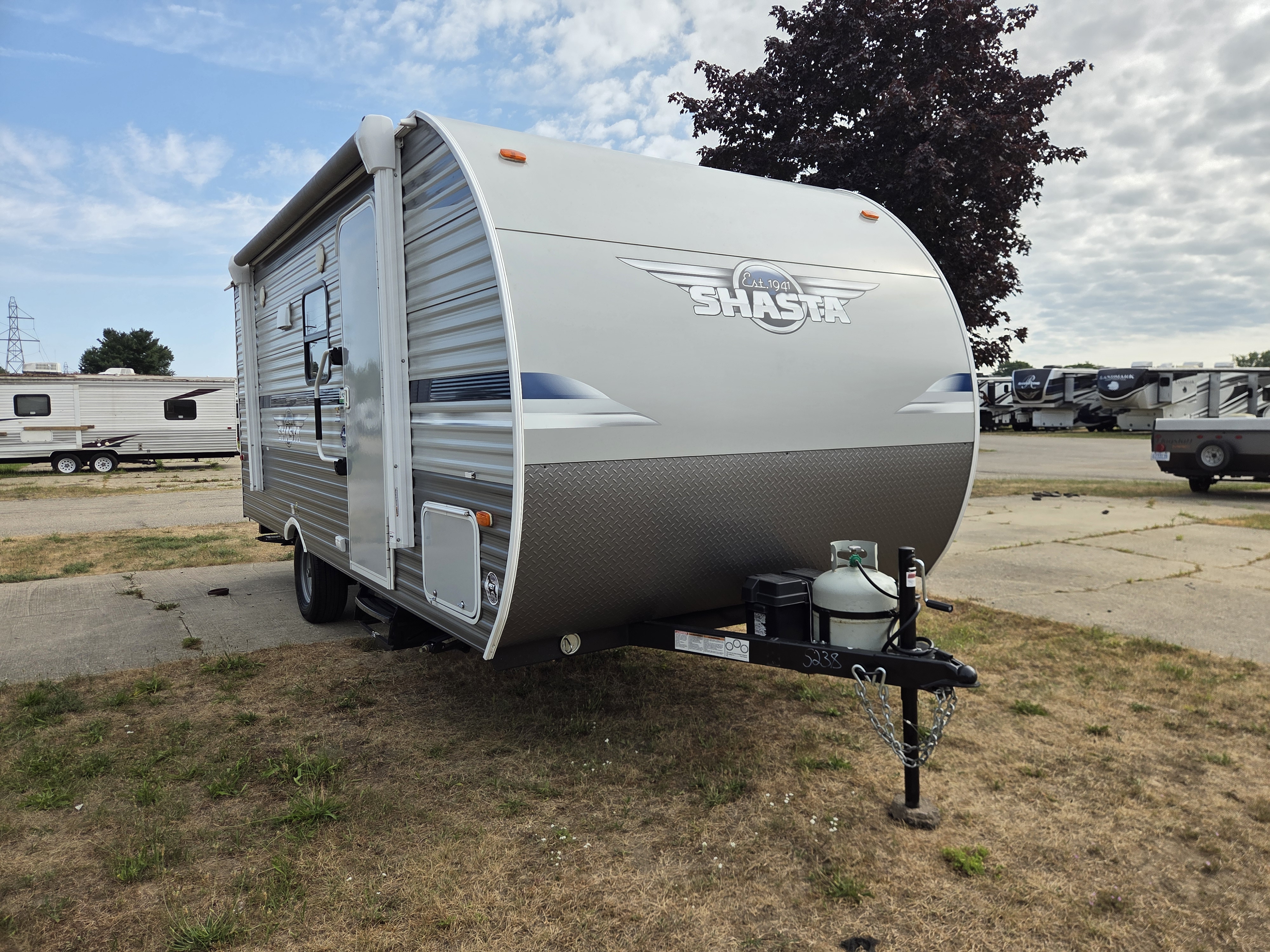 2021 Forest River Shasta 18BH - Image 1
