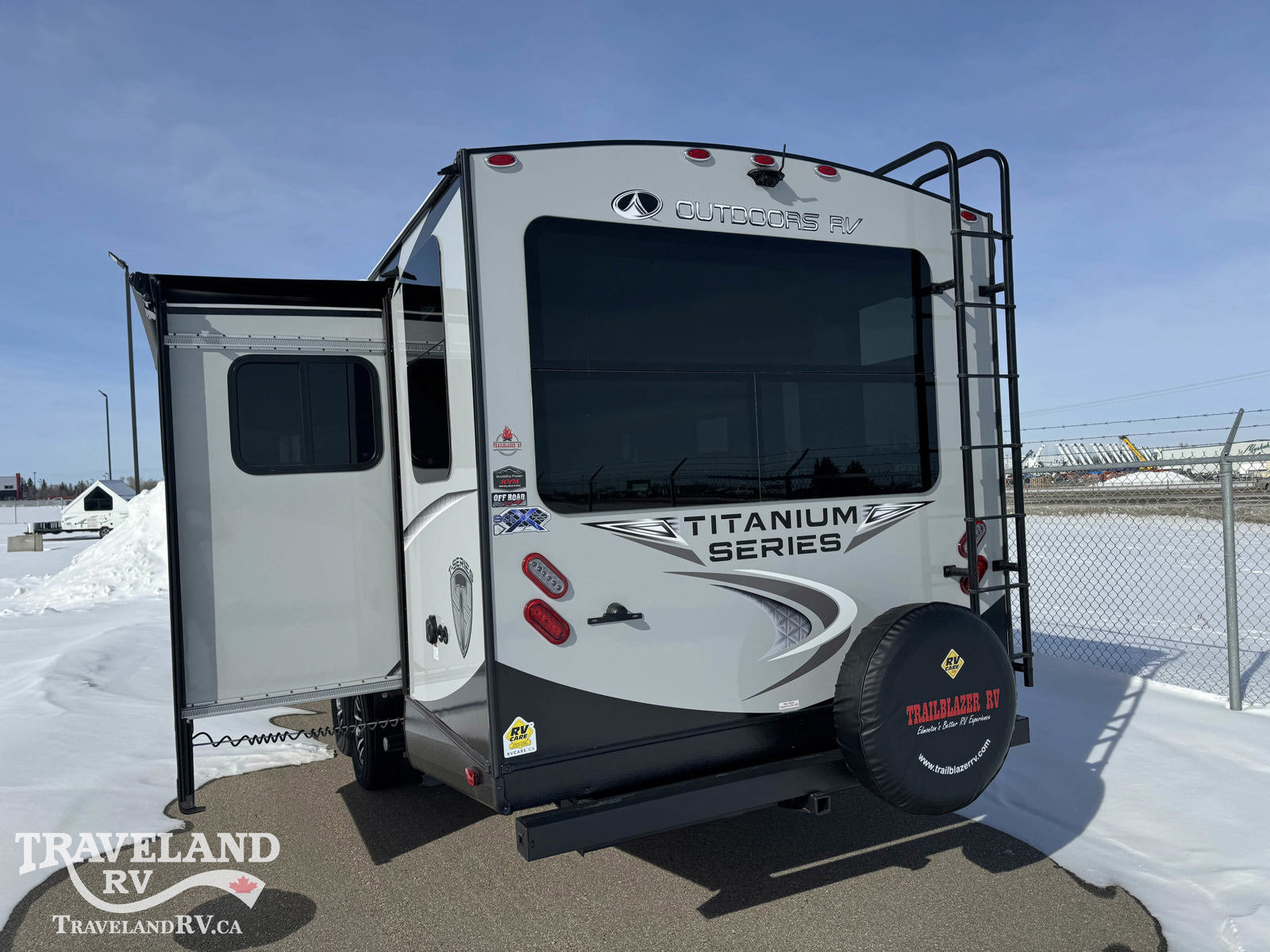 2024 Outdoors RV Titanium Series Black Stone 250RDS - Image 4