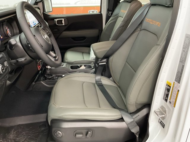 2026 Jeep Gladiator Mojave X 4x4 - Image 36