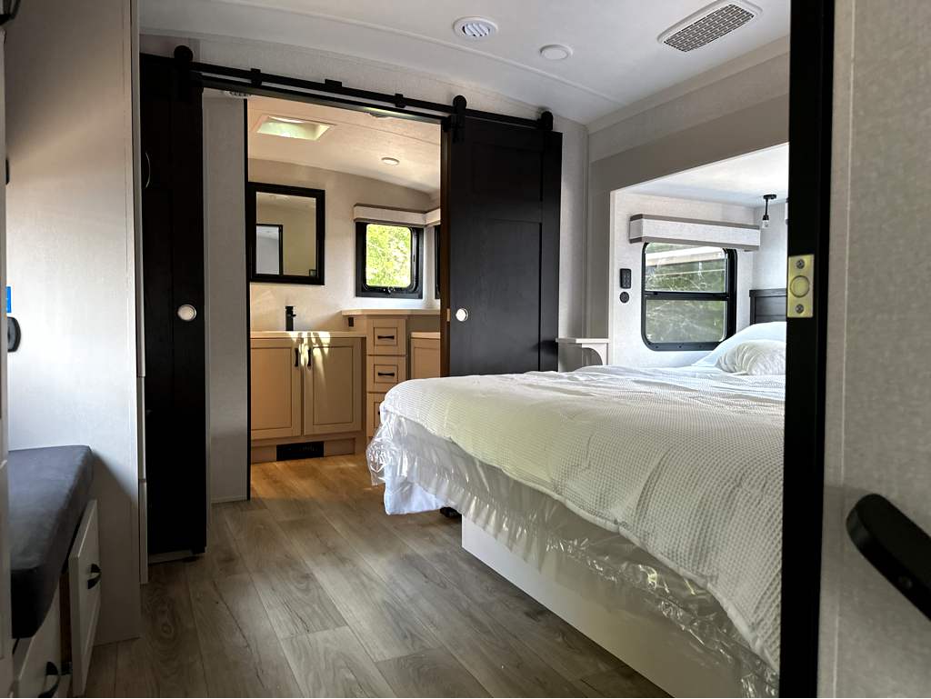 2026 JAYCO NORTH POINT 382FLRB - Image 22