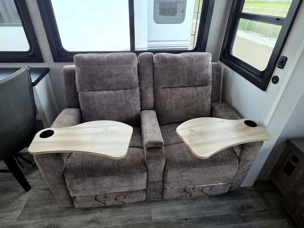 2026 JAYCO EAGLE 321RSTS - Image 11