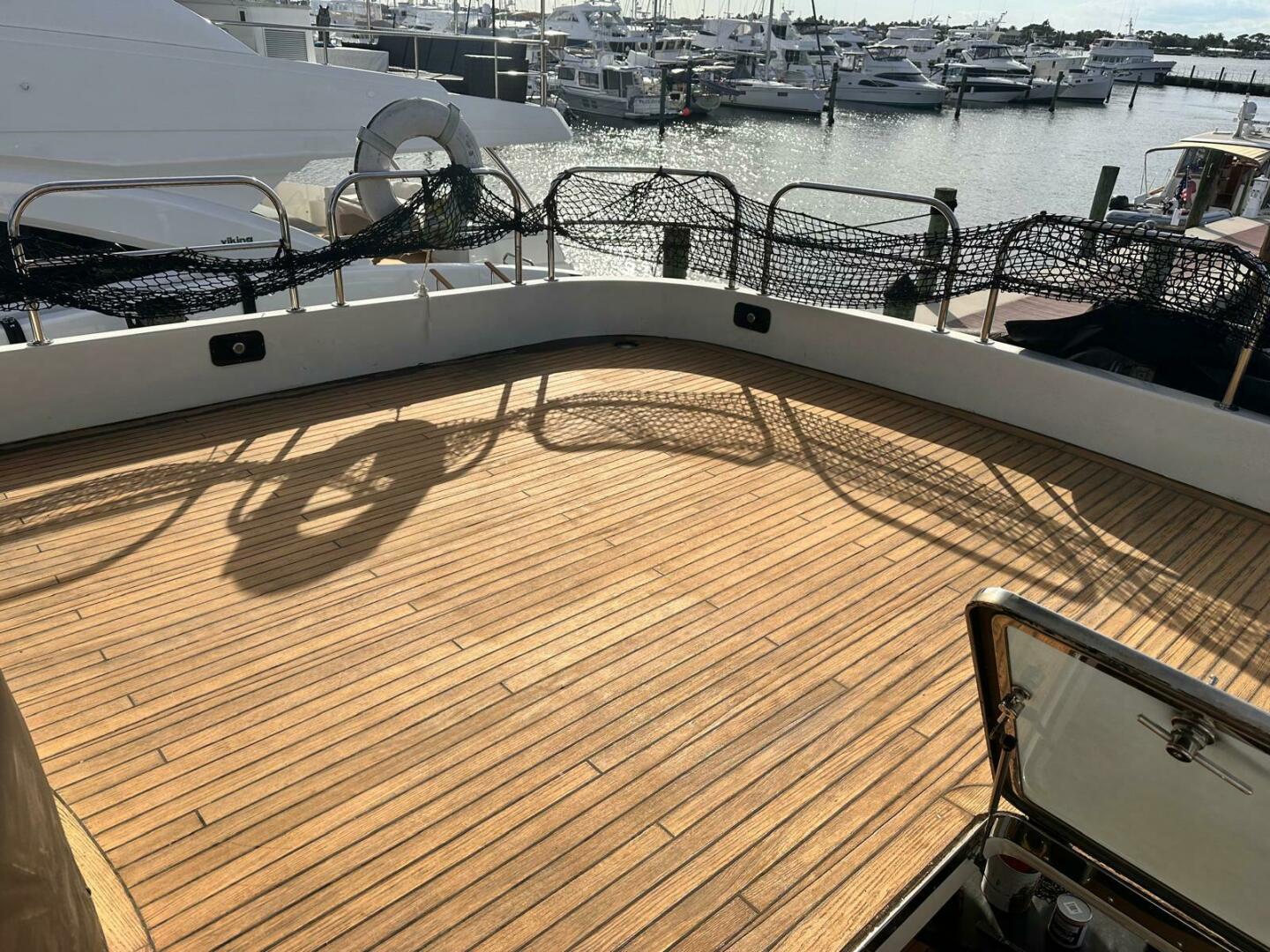 1999 Azimut - Image 16