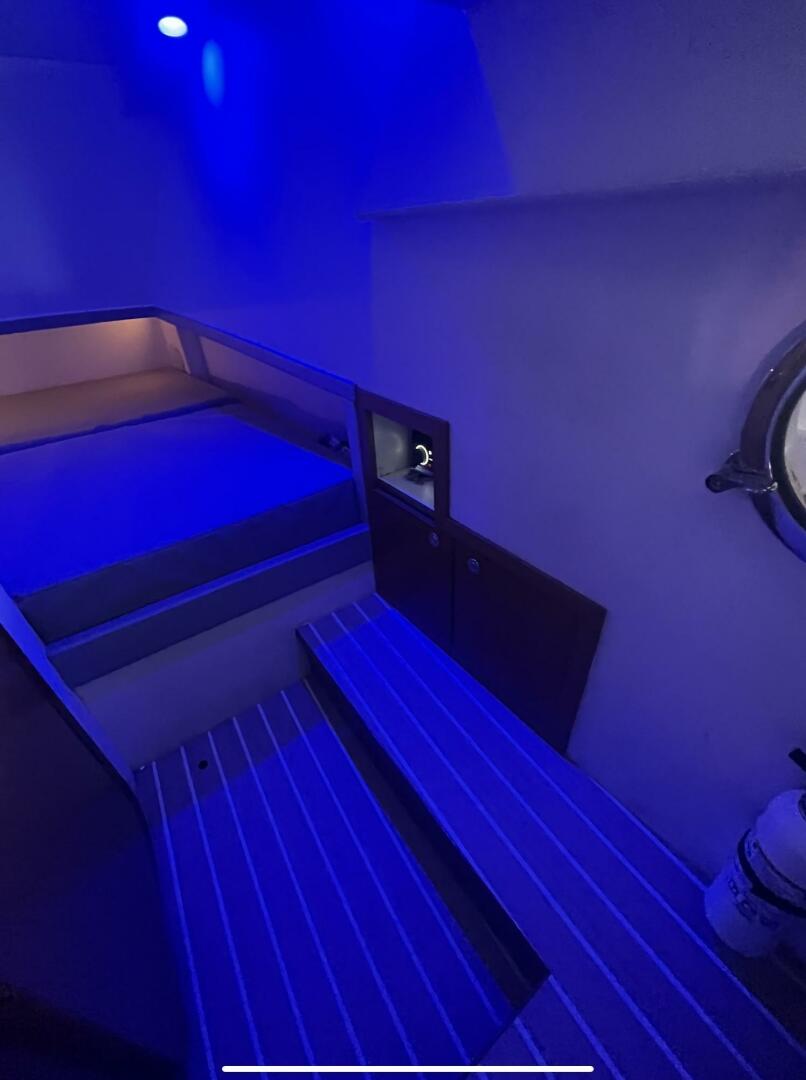 2013 Zeta 34 Custom - Image 20