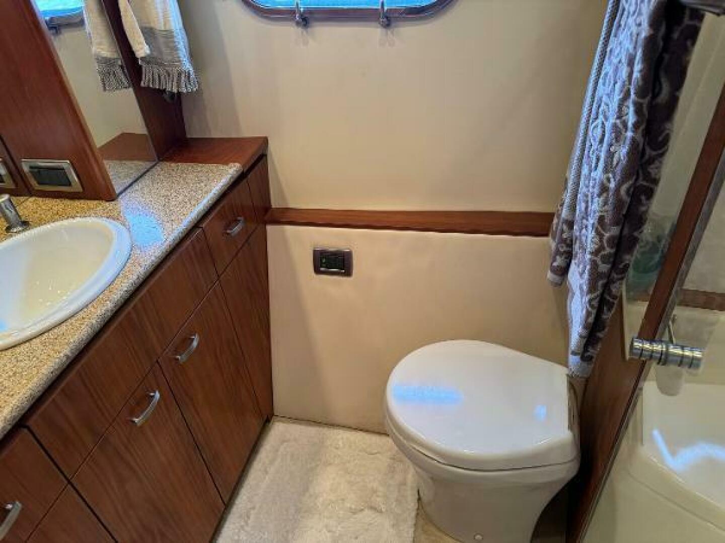 2010 Tiara Yachts 5800 Sovran - Image 87