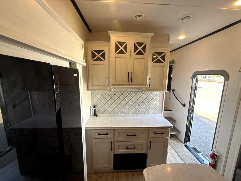 2024 Dutchmen ASTORIA 3173RLP - Image 14