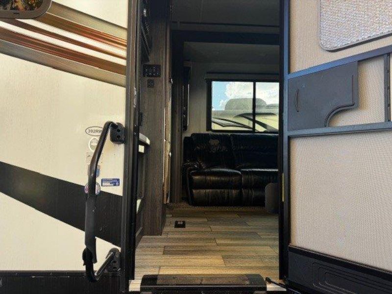 2020 Heartland Road Warrior RW 392 - Image 5