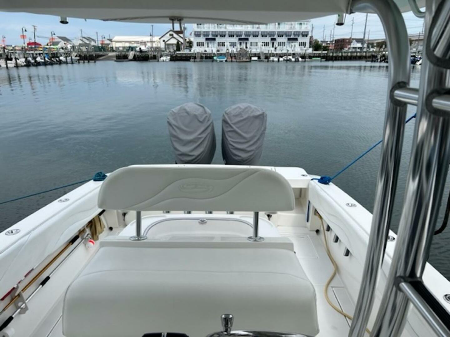 2008 Spectre 34 Center Console - Image 38