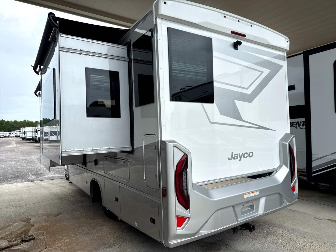 2027 JAYCO MELBOURNE PRESTIGE 25LP - Image 3