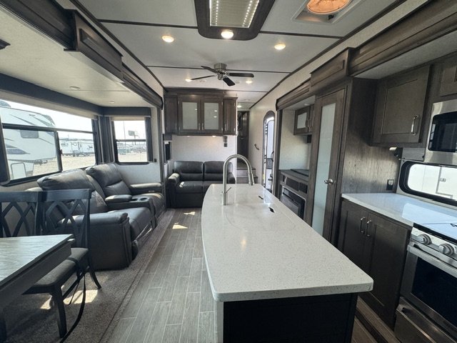 2020 Keystone Montana High Country 321MK - Image 13