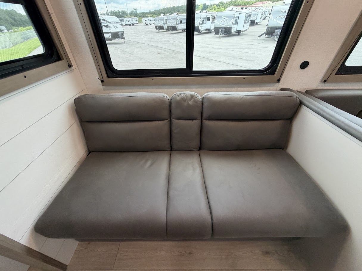 2027 JAYCO JAY FLIGHT 330TBS - Image 15