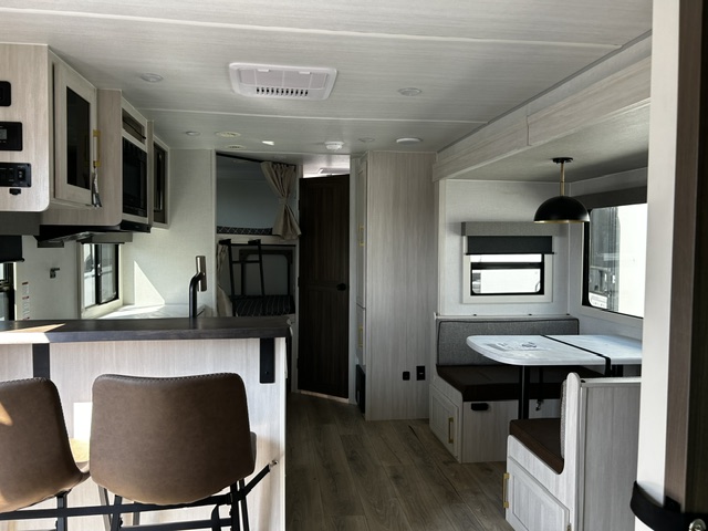 2026 Forest River Surveyor Legend 260BHLE - Image 12