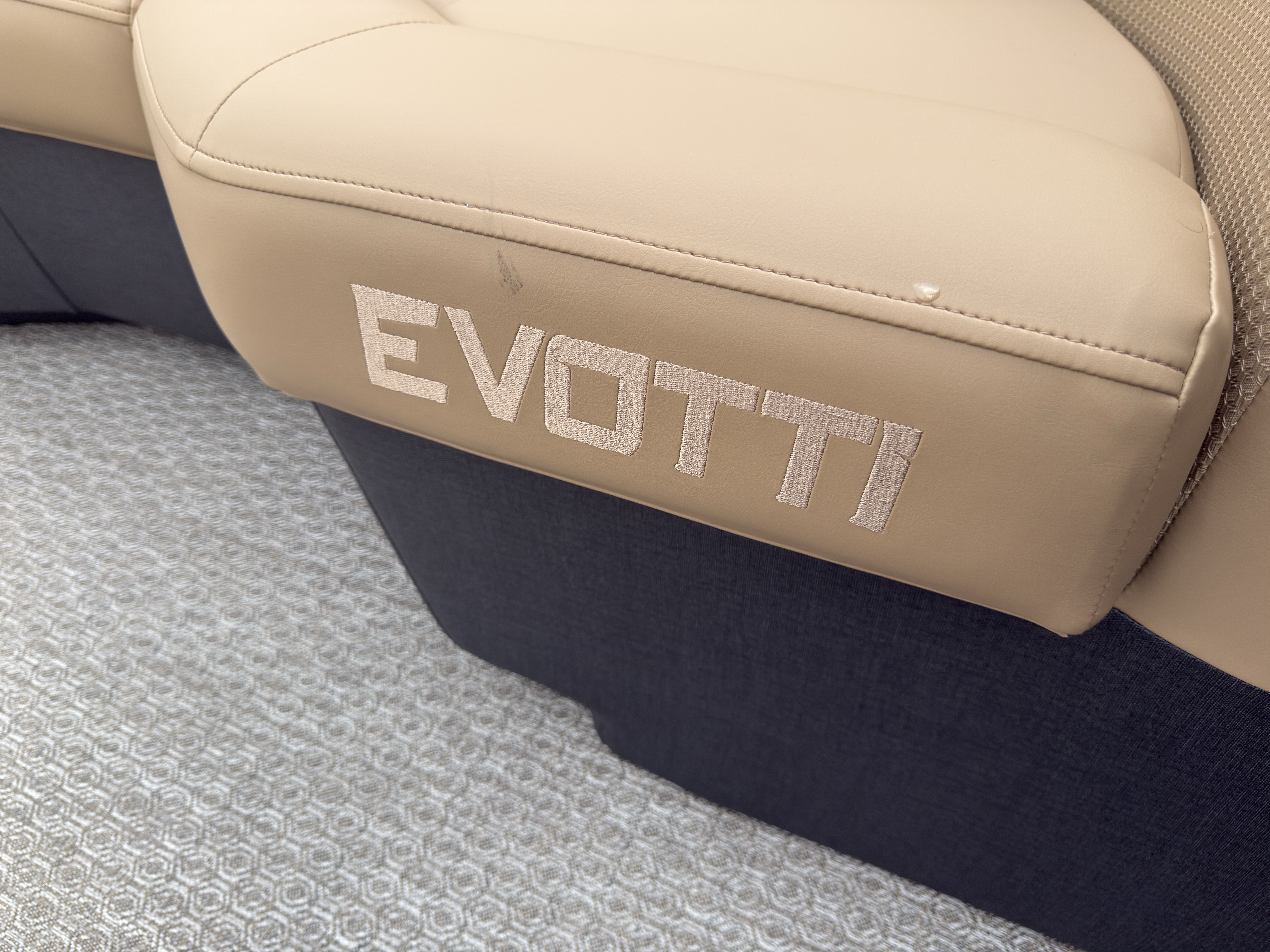 2027 Evotti 521QL - Image 15
