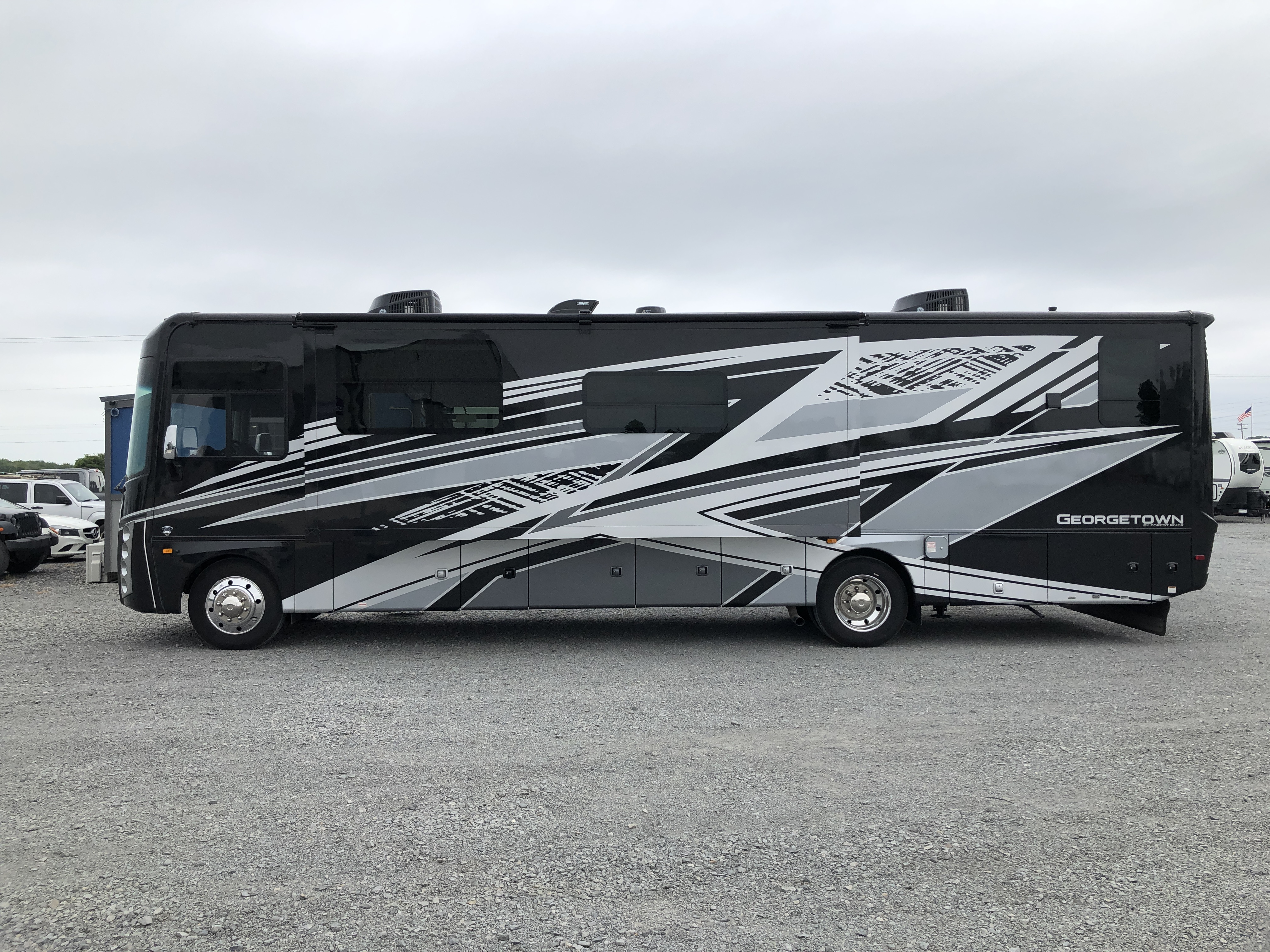 2022 Forest River Georgetown 7 Series GT7 36D7 - Image 4