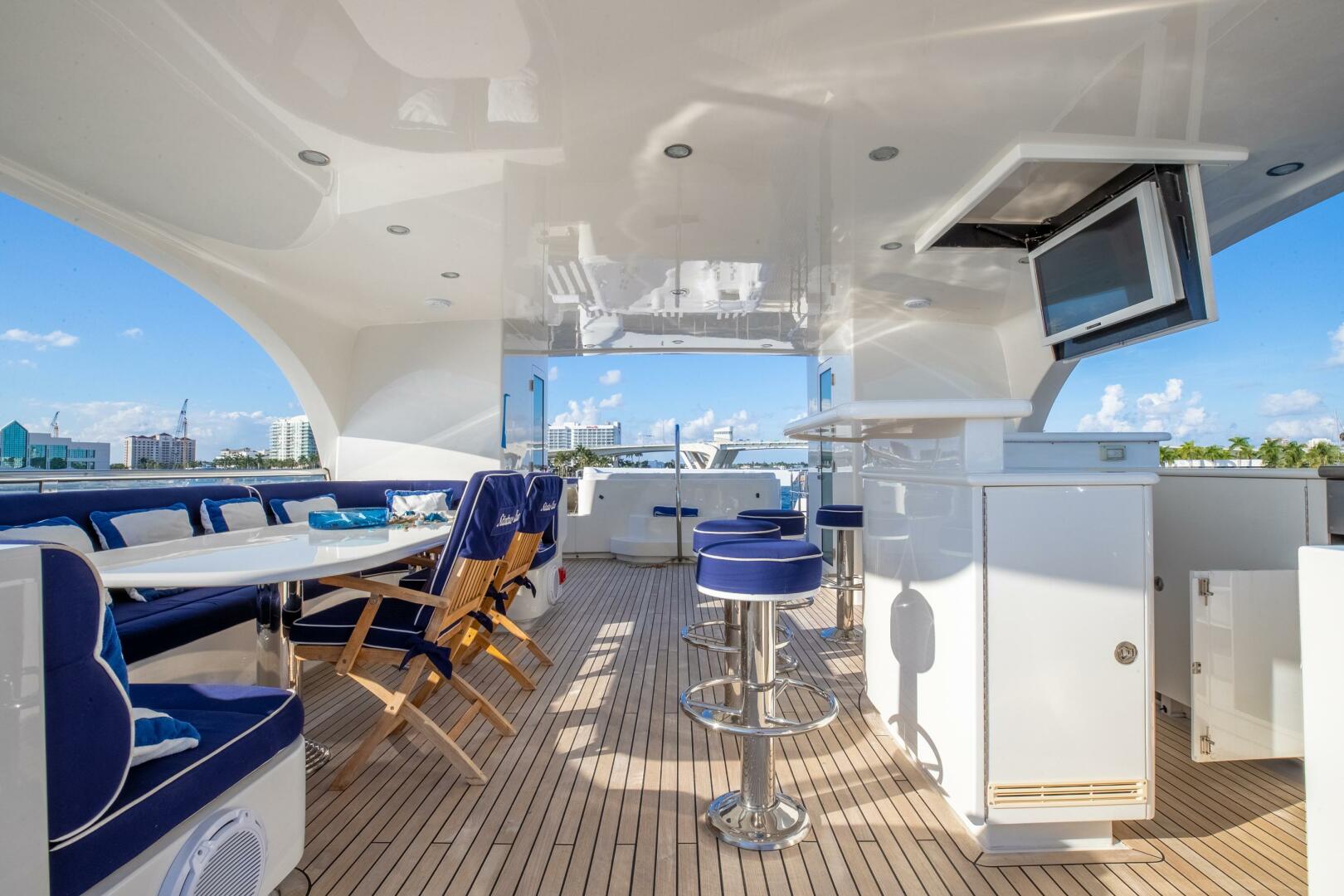 2009 Horizon Model Tri-Deck - Image 47