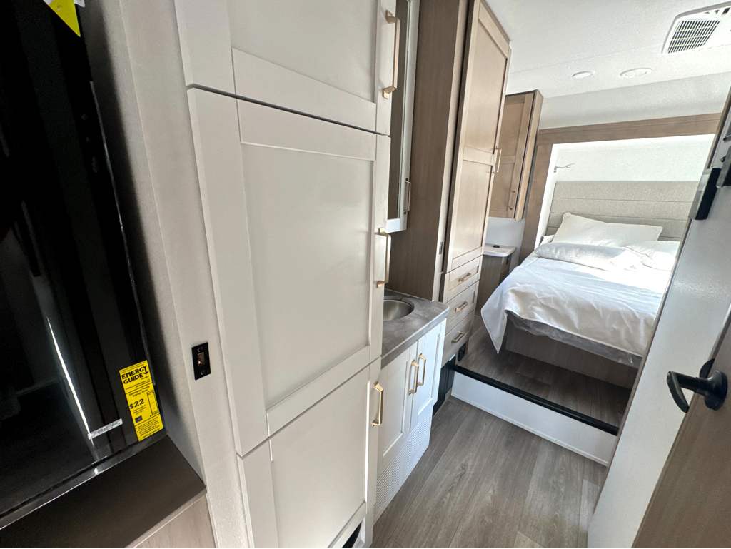 2027 JAYCO GREYHAWK 30Z - Image 13