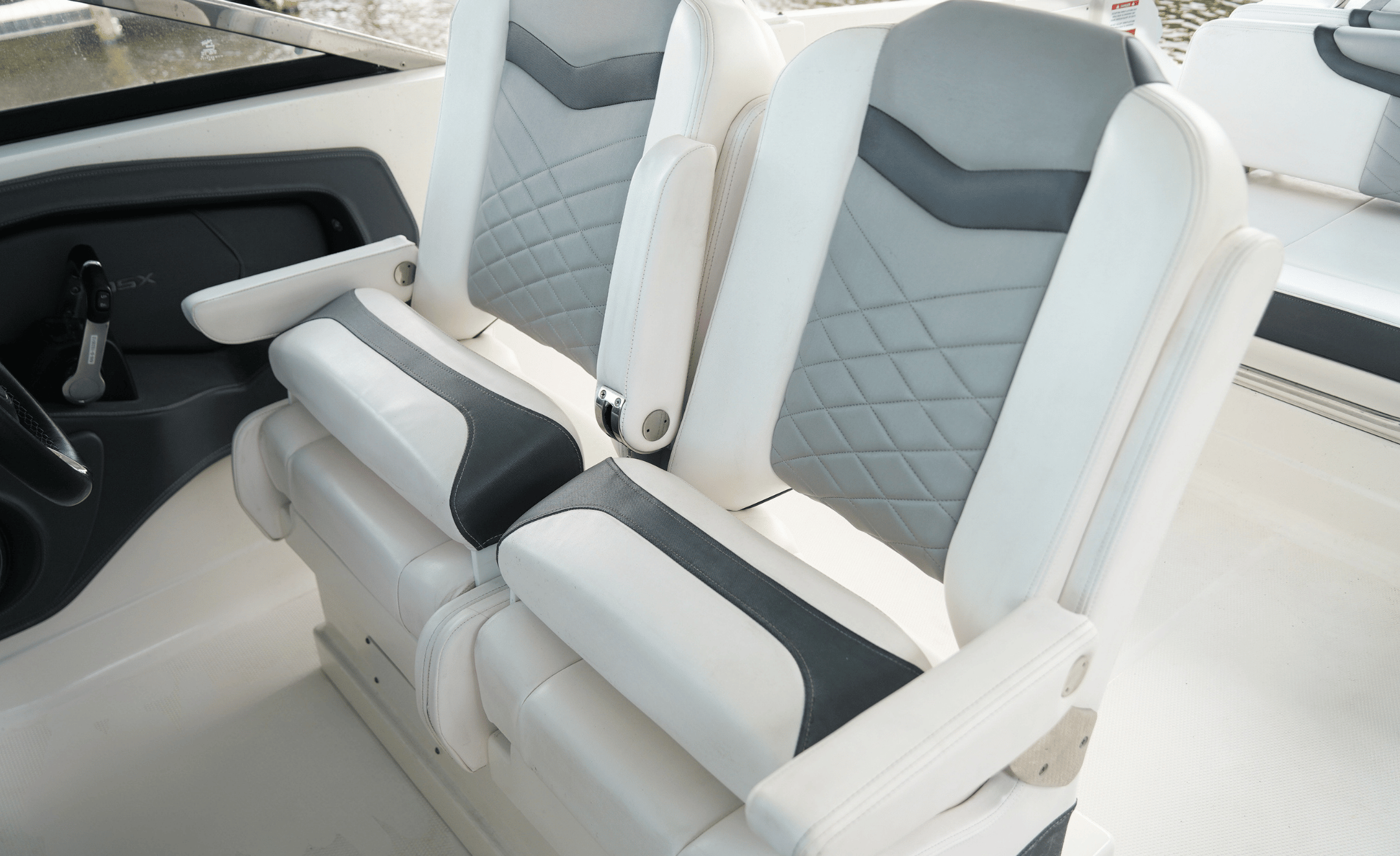 2021 CHAPARRAL 280 OSX - Image 19