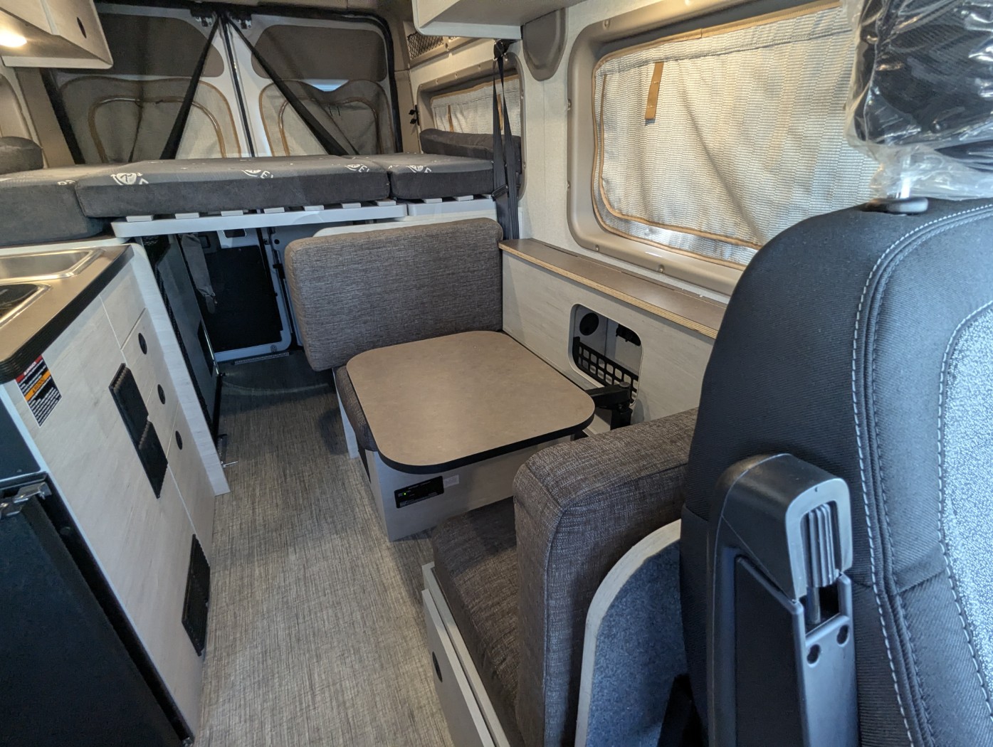 2026 Winnebago Solis Pocket 36A - Image 13