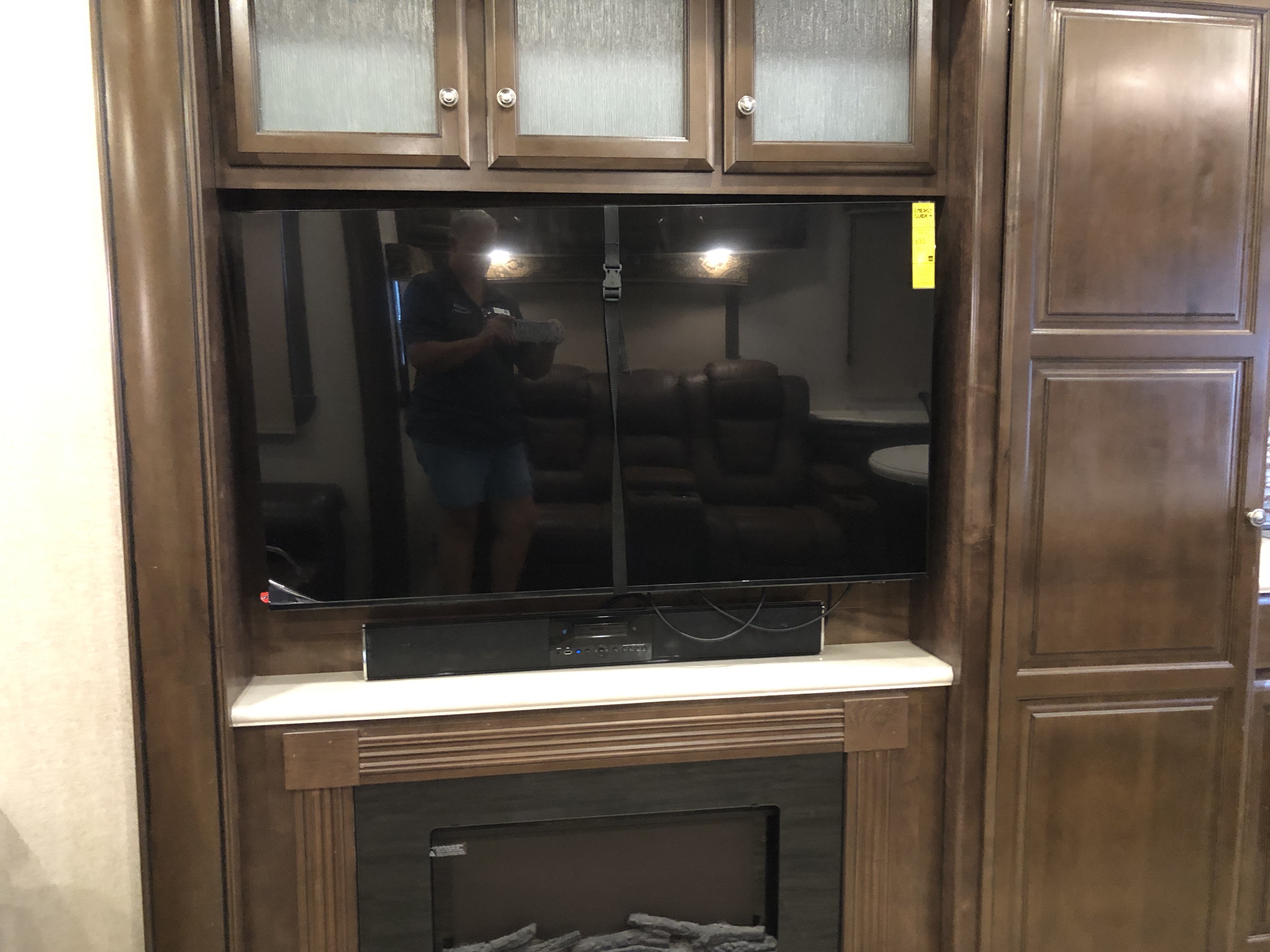 2017 REDWOOD RV 3821RL - Image 24