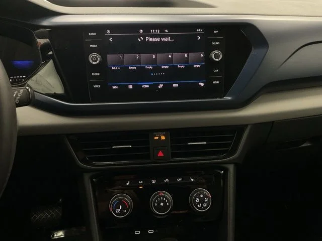 2023 Volkswagen Taos Utility 4D SE Sunroof 2WD - Image 17