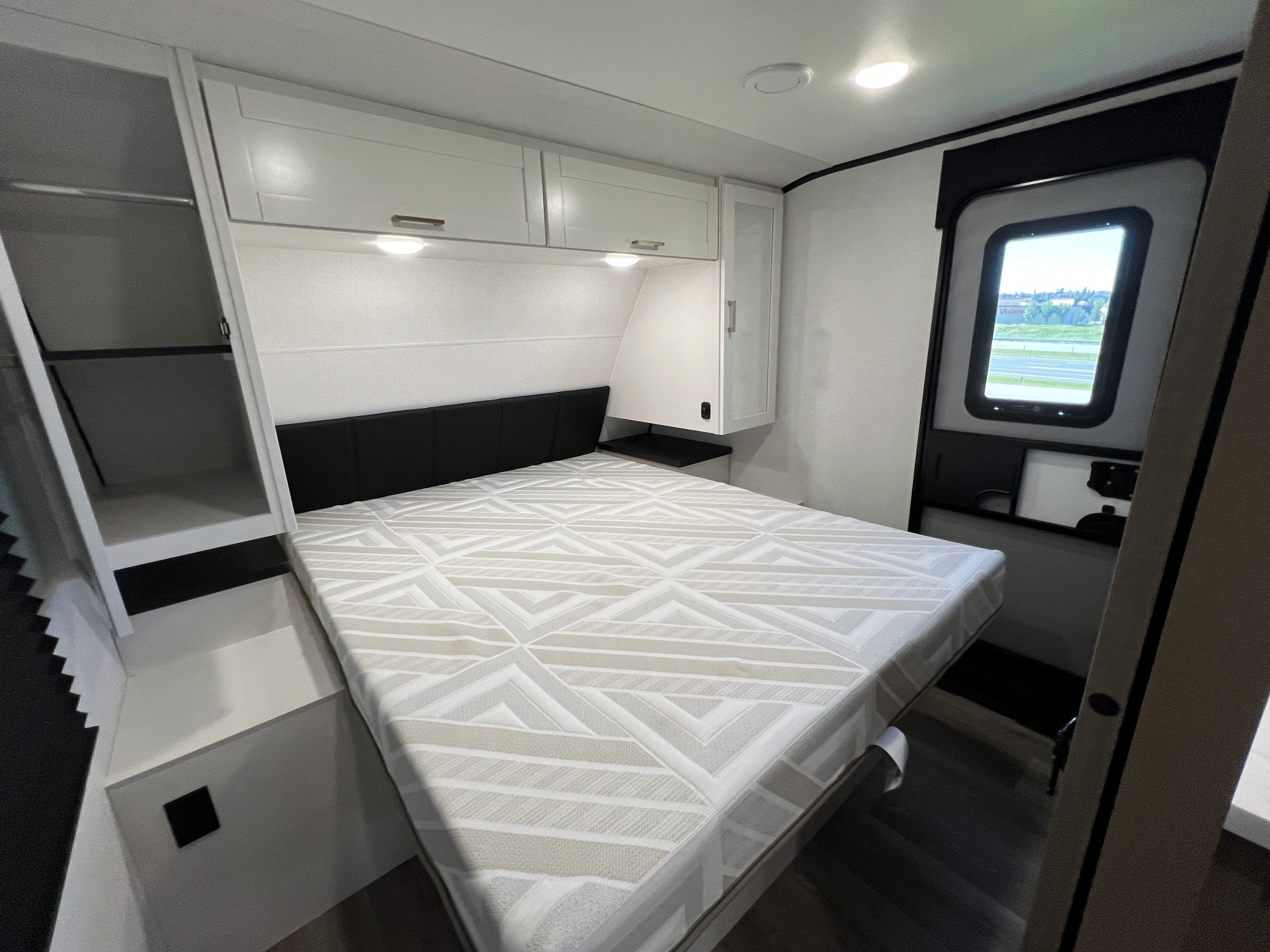 2027 Highland Ridge RANGE LITE 240DBH - Image 34