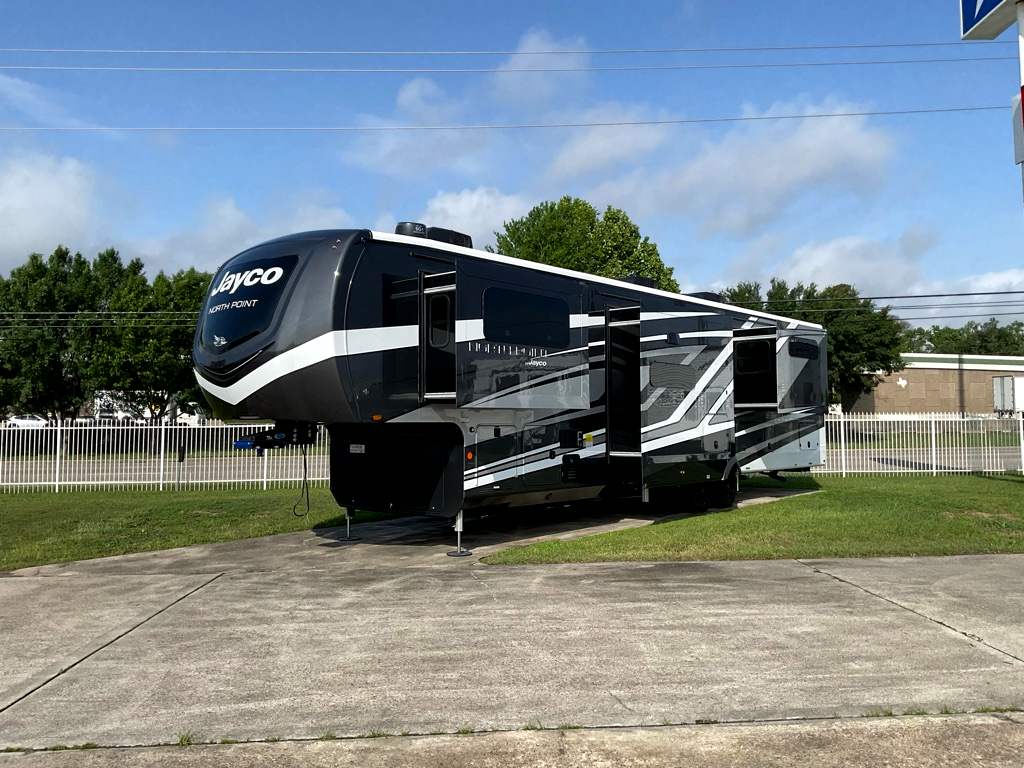 2026 JAYCO NORTH POINT 382 FLRB - Image 4