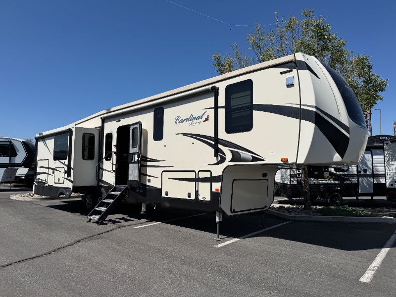 2020 Forest River Cardinal Luxury 345RLX