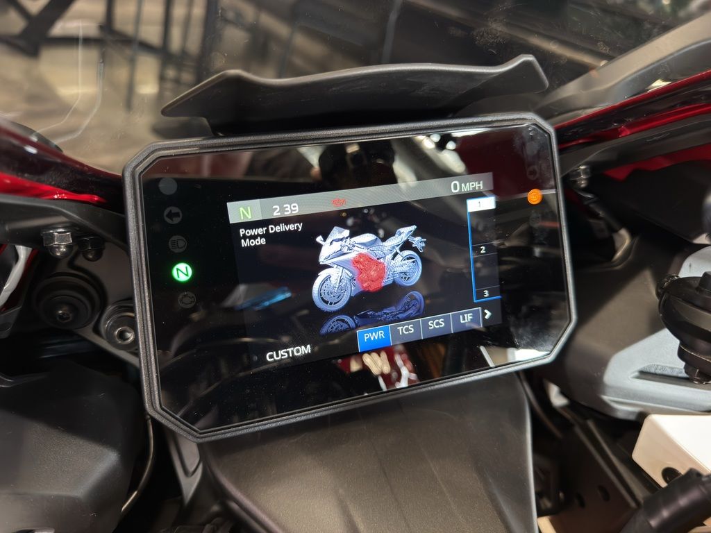 2026 Yamaha YZF-R7 70th Anniversary Edition - Image 41