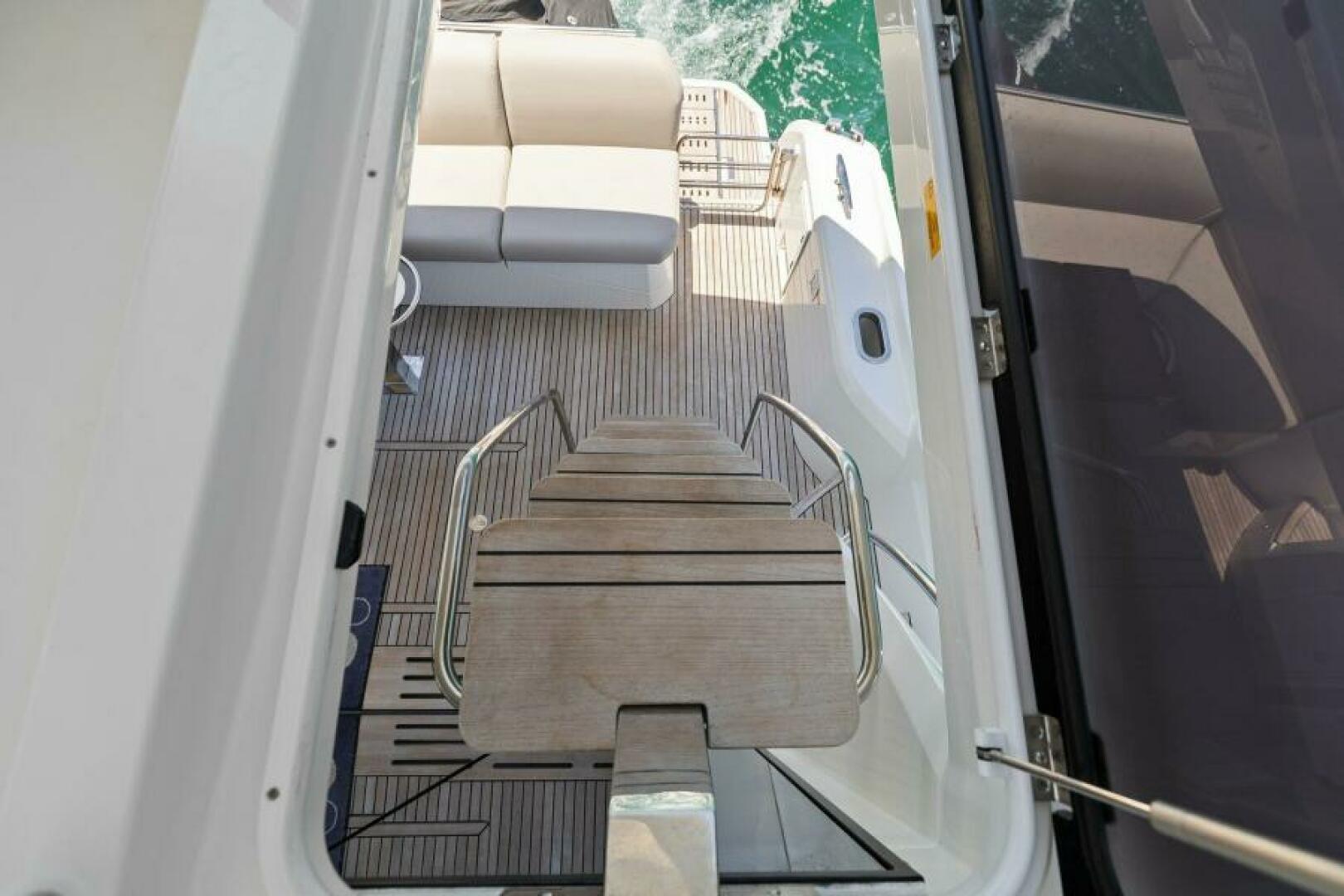 2022 Prestige 590 Flybridge - Image 49
