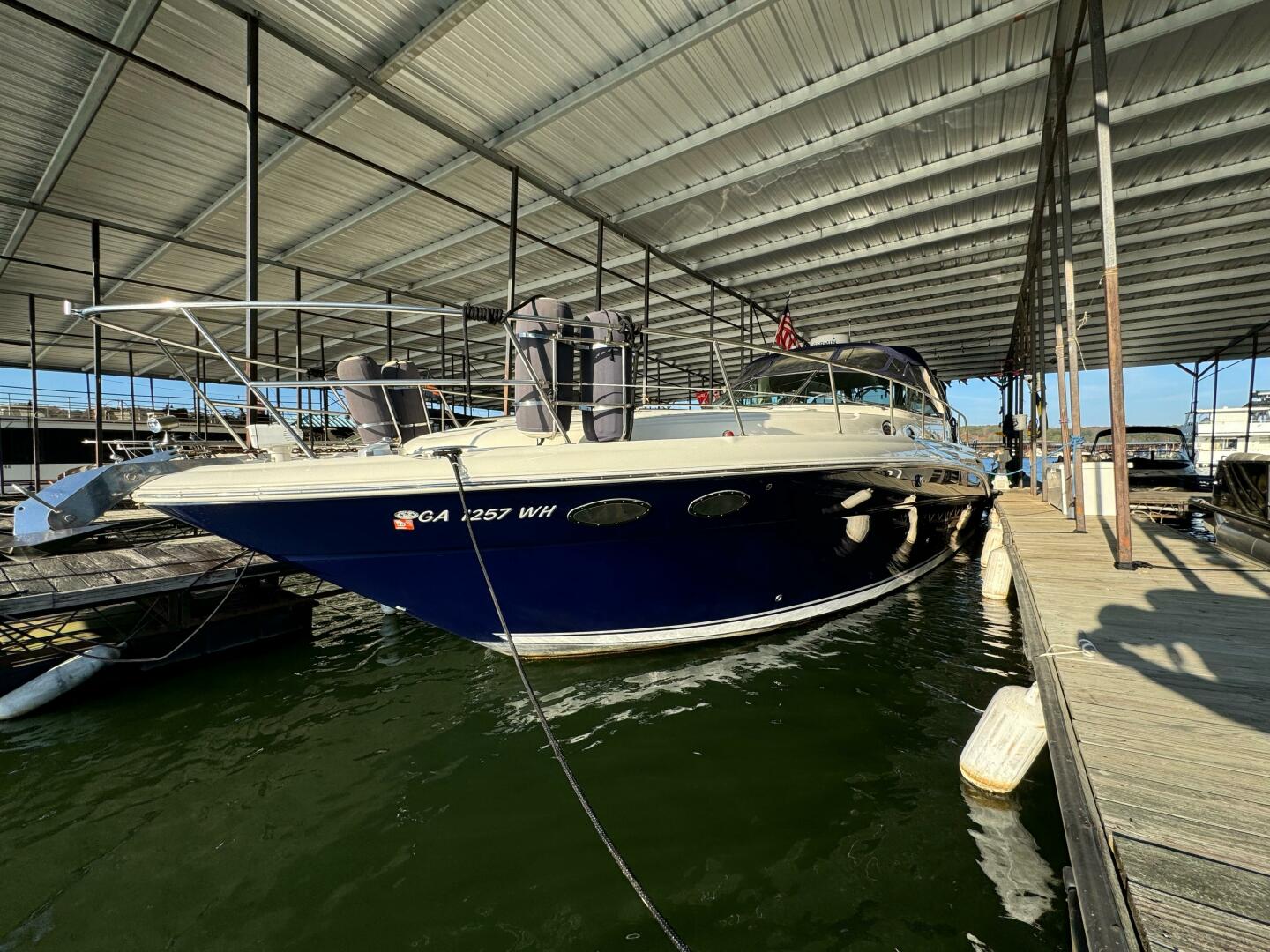 2004 Sea Ray 380 Sundancer - Image 2