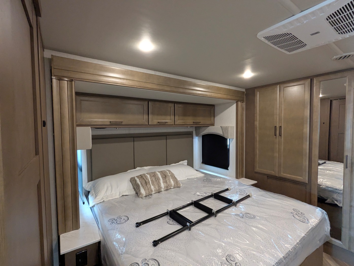 2026 Fleetwood Fortis 32RW - Image 26