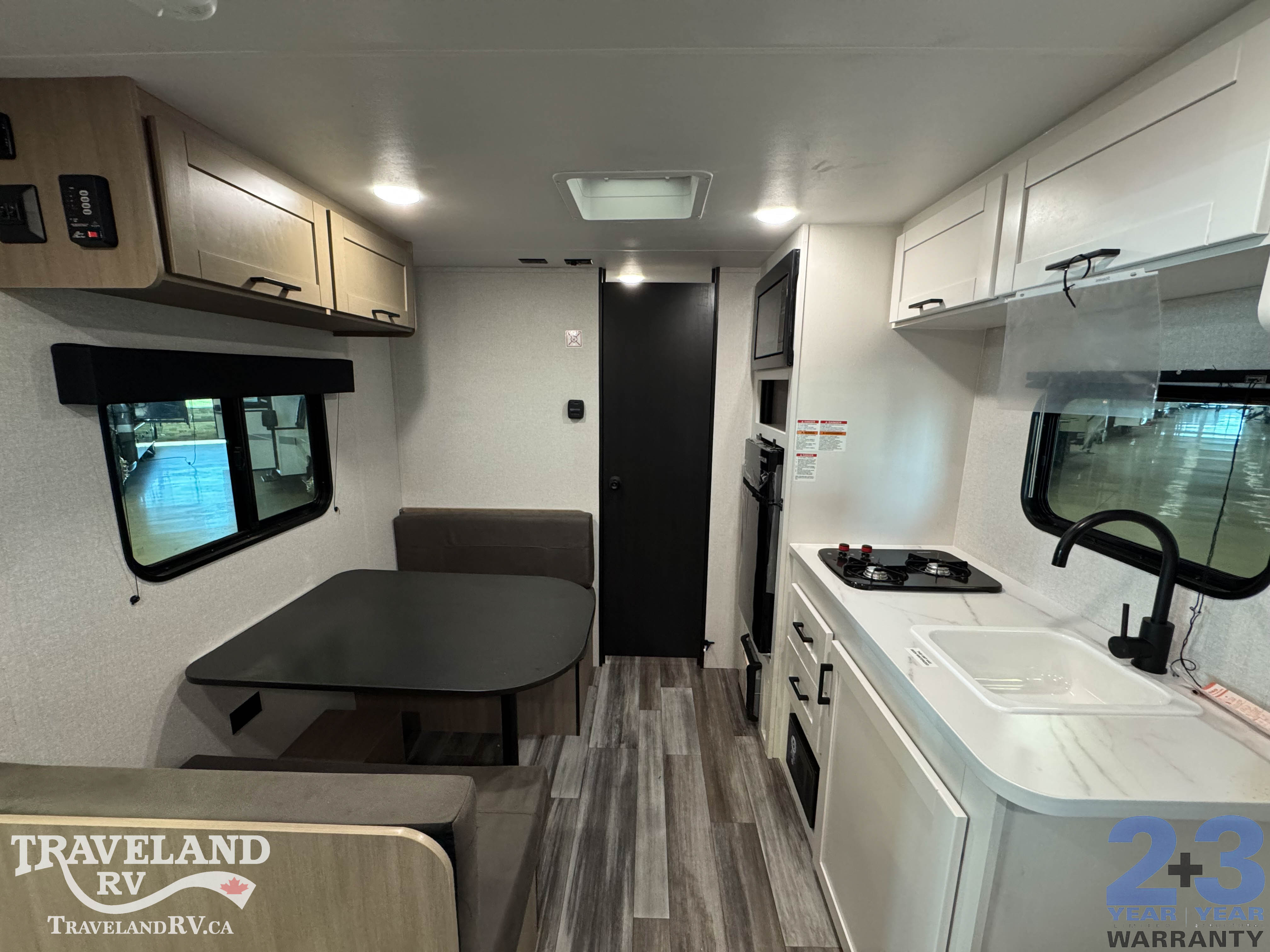 2026 Jayco Jay Flight SLX 170FQW Sport Edition - Image 3