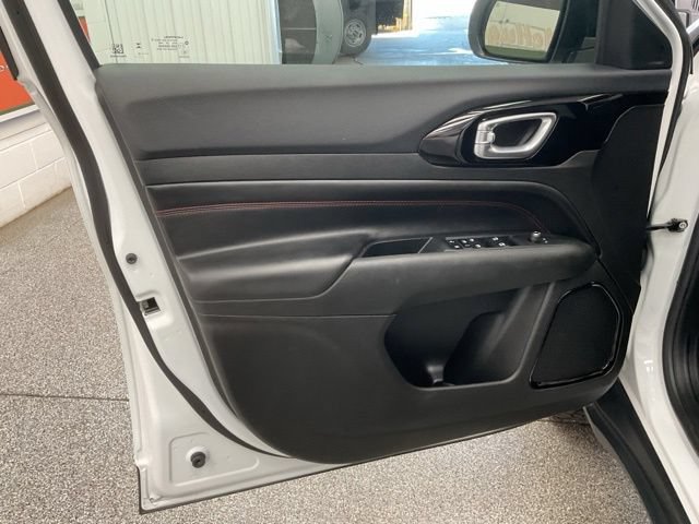 2025 Jeep Compass Trailhawk 4x4 - Image 11