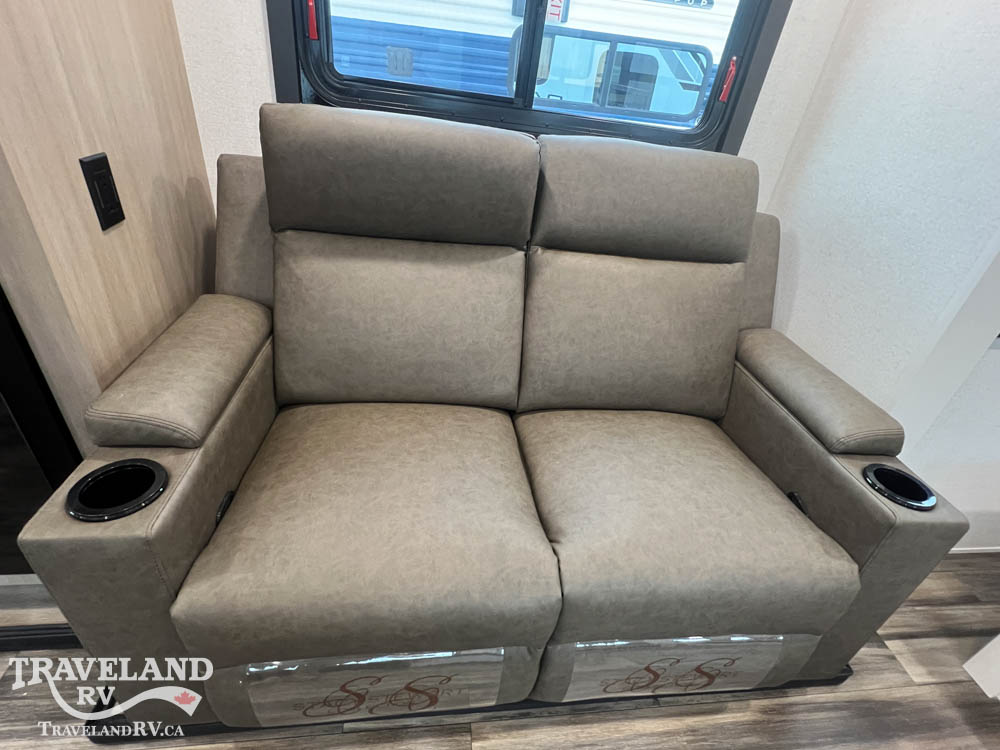 2026 Highland Ridge Range Lite 211RKM - Image 16