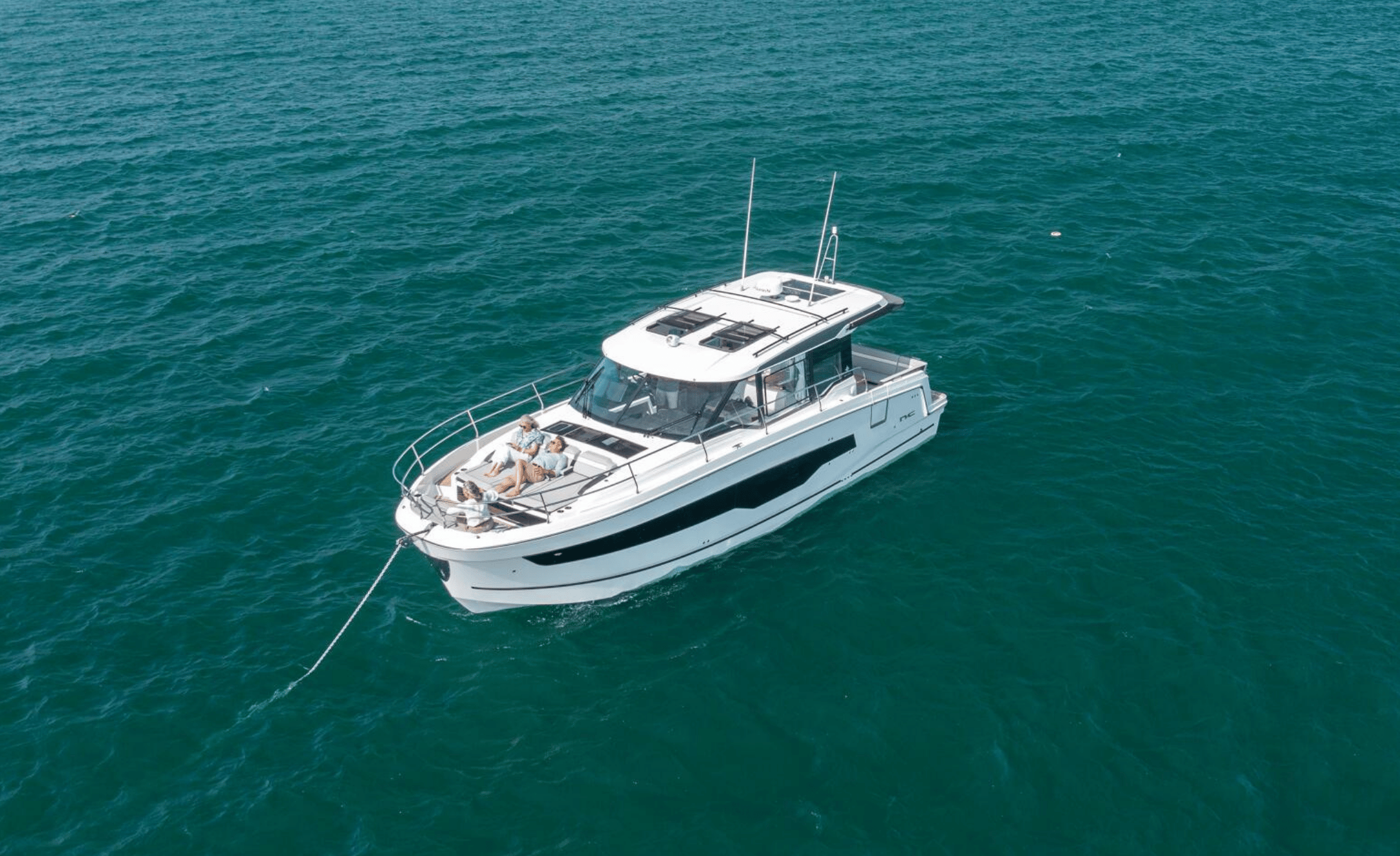 2027 Jeanneau NC 1295 Coupe  - Image 2