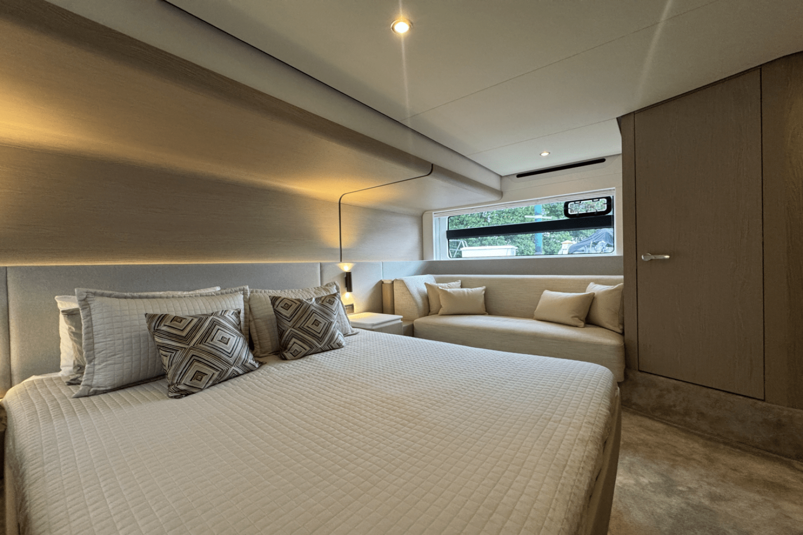 2023 Azimut Azimut 53 FLY Base - Image 34