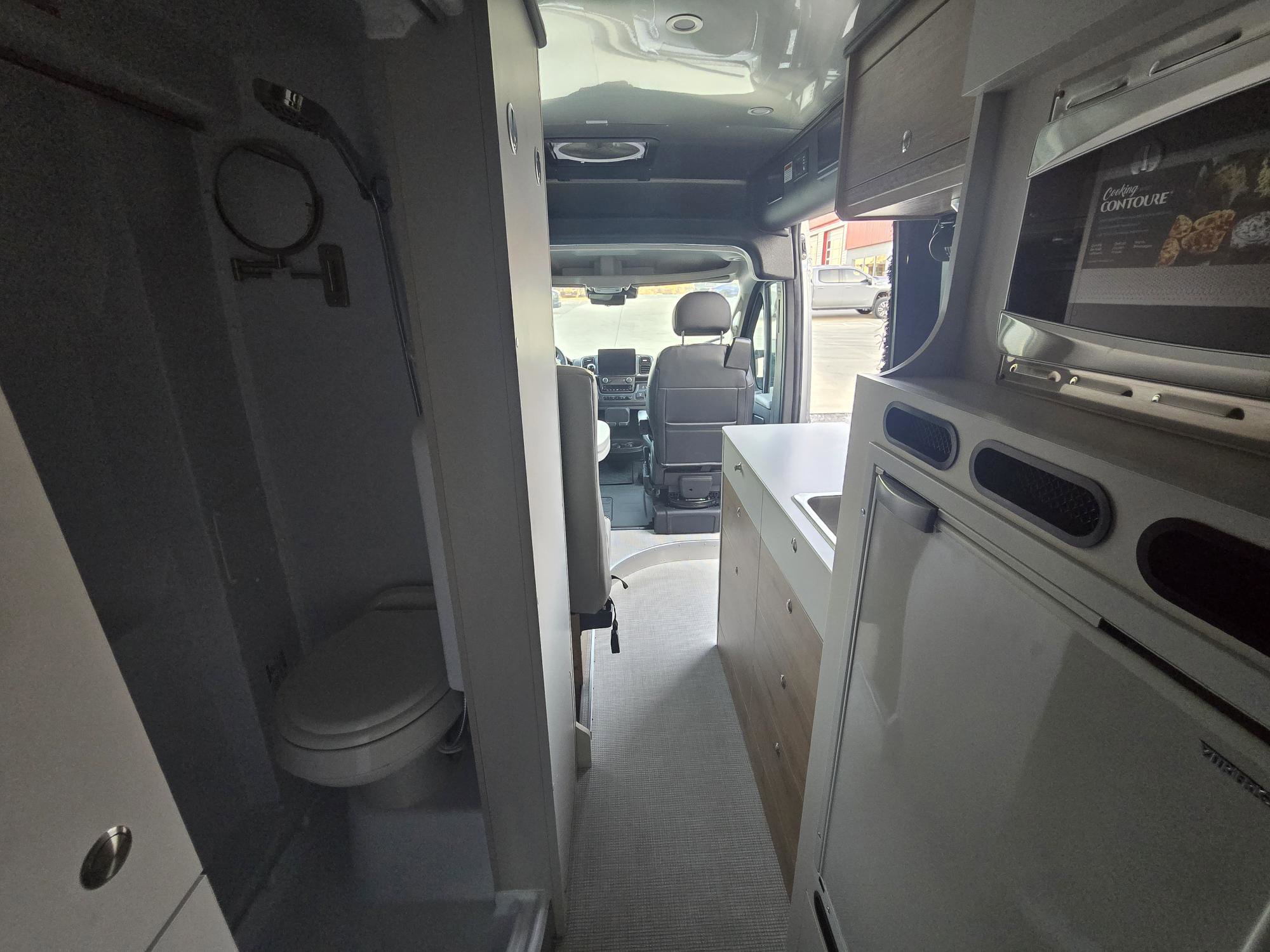 2026 AIRSTREAM RANGELINE - Image 19