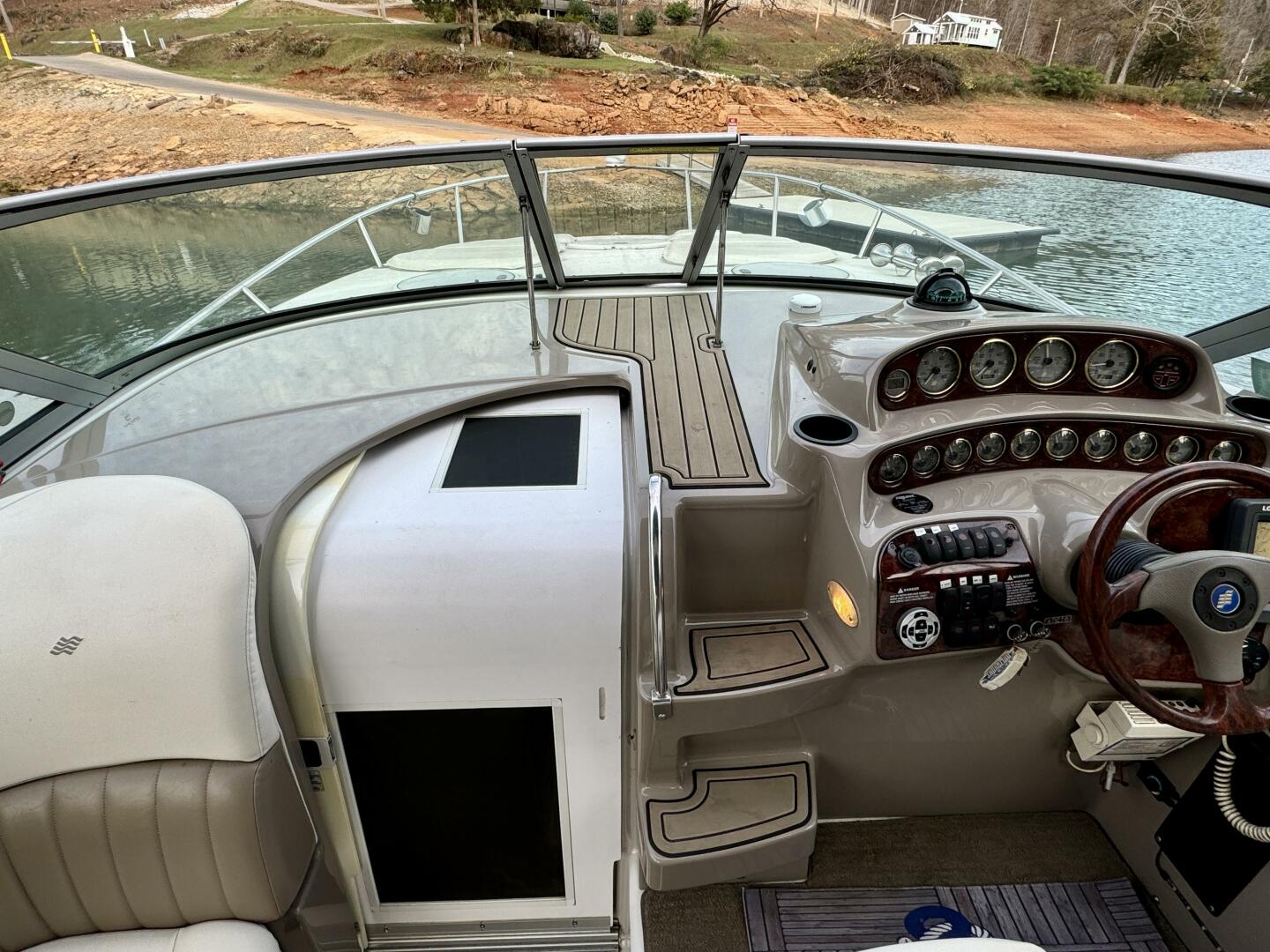 2004 Four Winns Vista 288 - Image 37