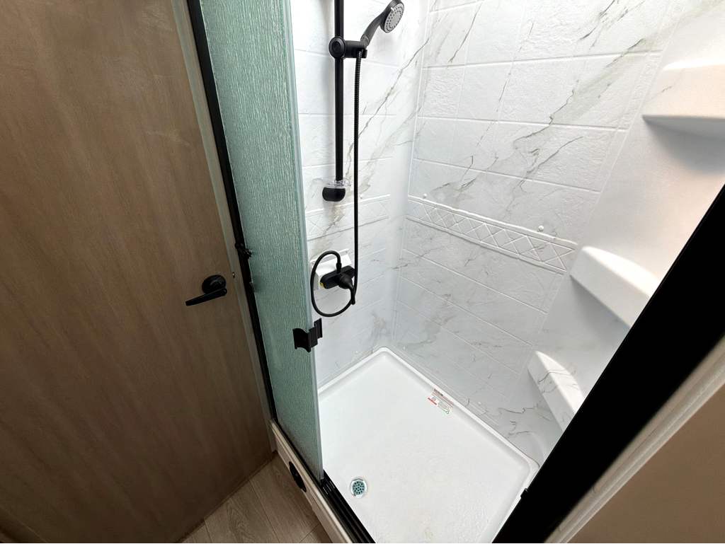 2027 ENTEGRA COACH ODYSSEY 29V - Image 12