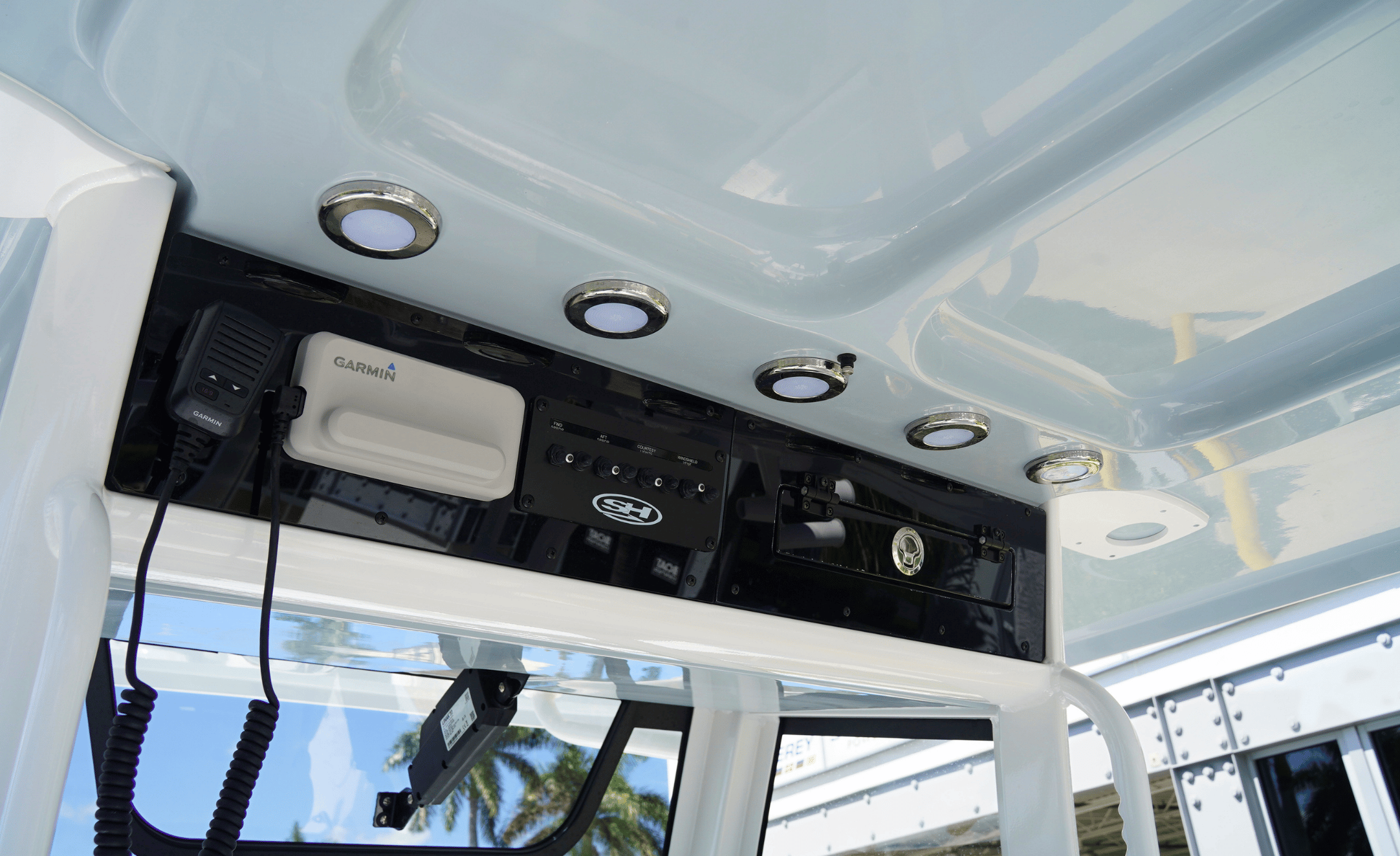 2027 SEA HUNT GAMEFISH 30FS - Image 39