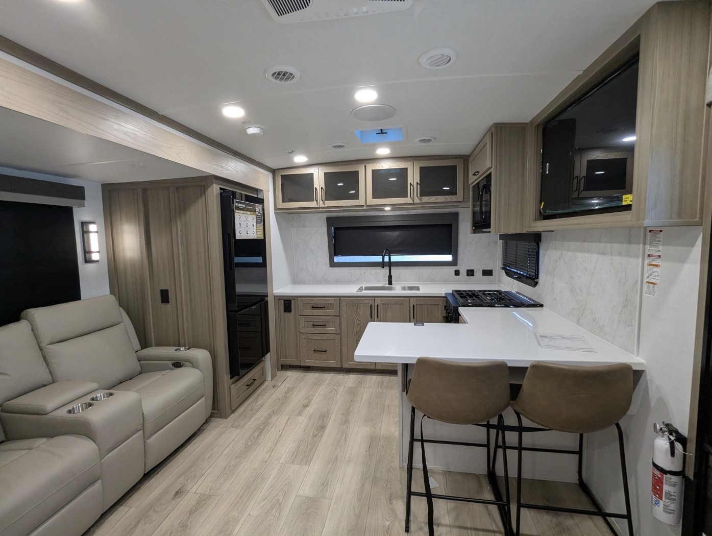 2026 Forest River Rockwood Signature 8263MBR - Image 29