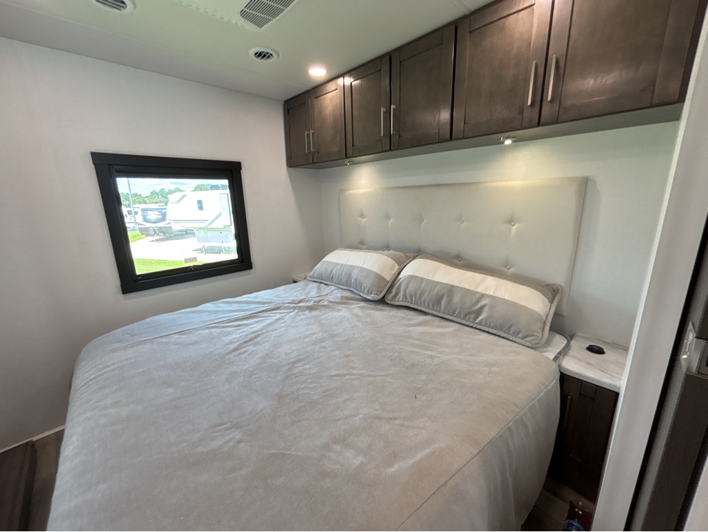 2026 JAYCO PRECEPT 34G - Image 23