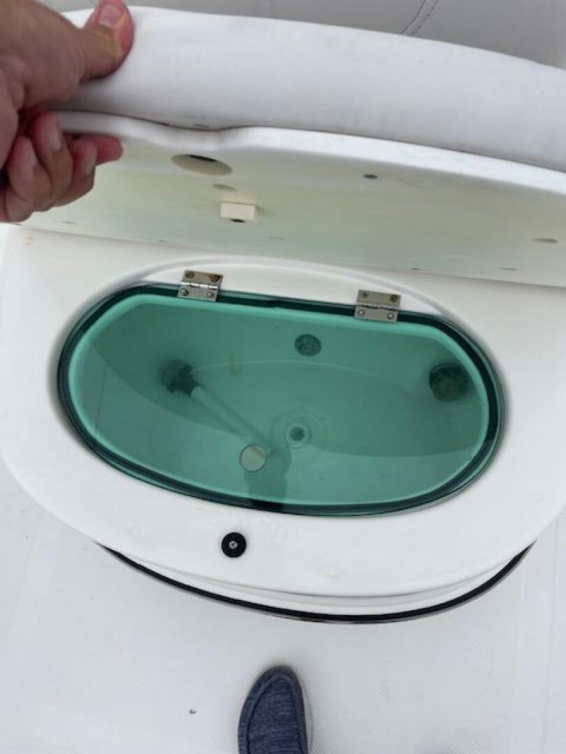 2015 EPIC 22 Sport Console Base - Image 13